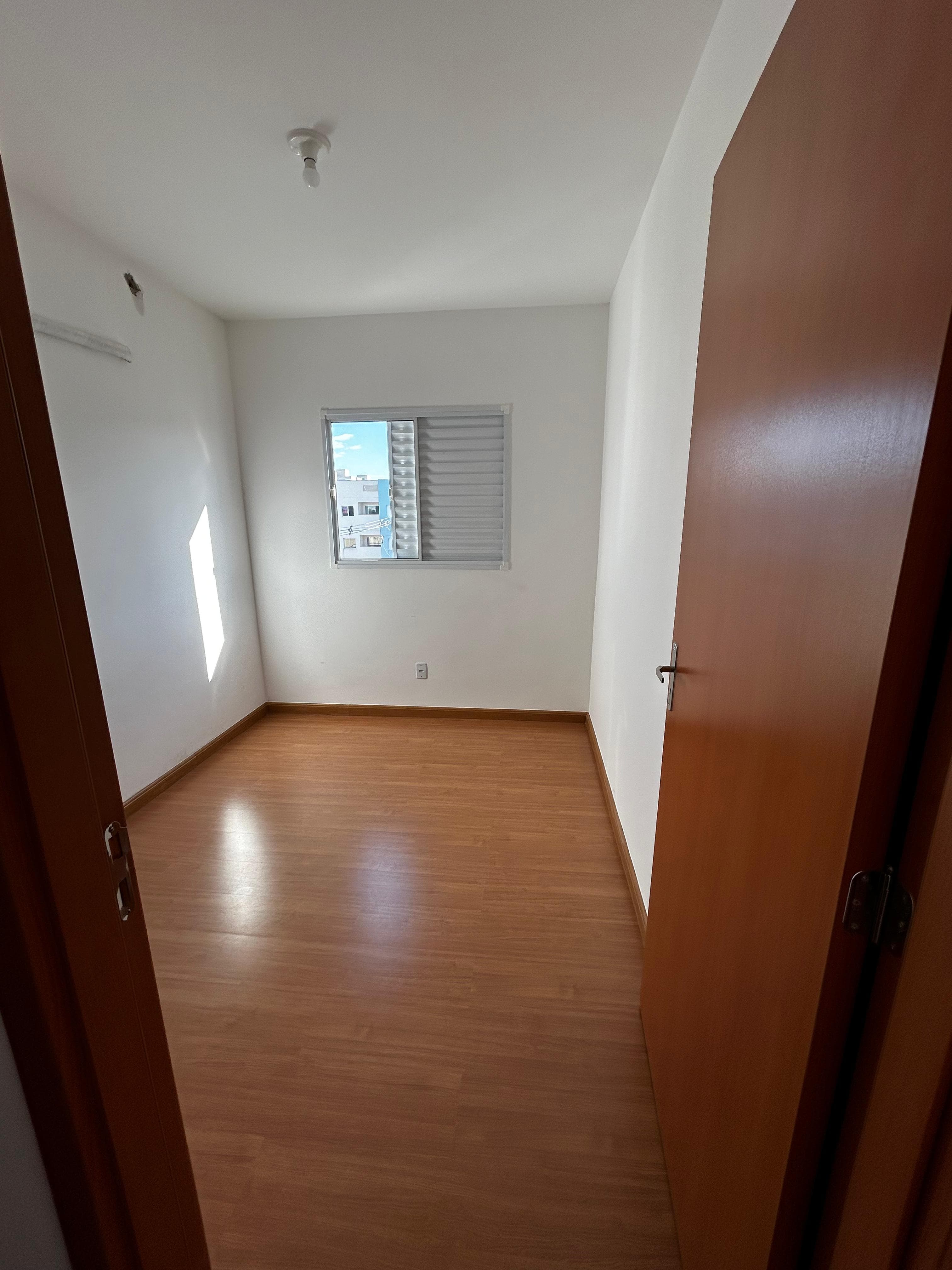 Apartamento em Jardim Holanda - Uberlândia