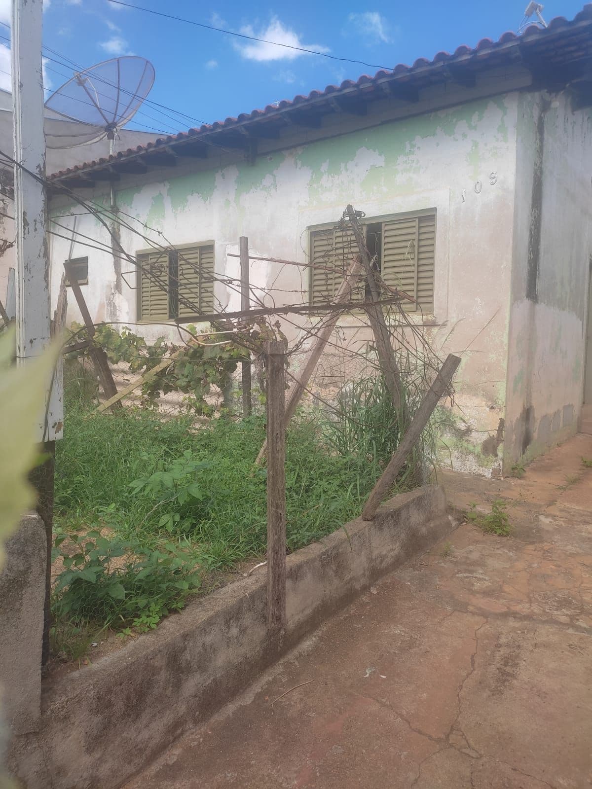 Terreno / Lote / Condomínio em Luizote de Freitas - Uberlândia