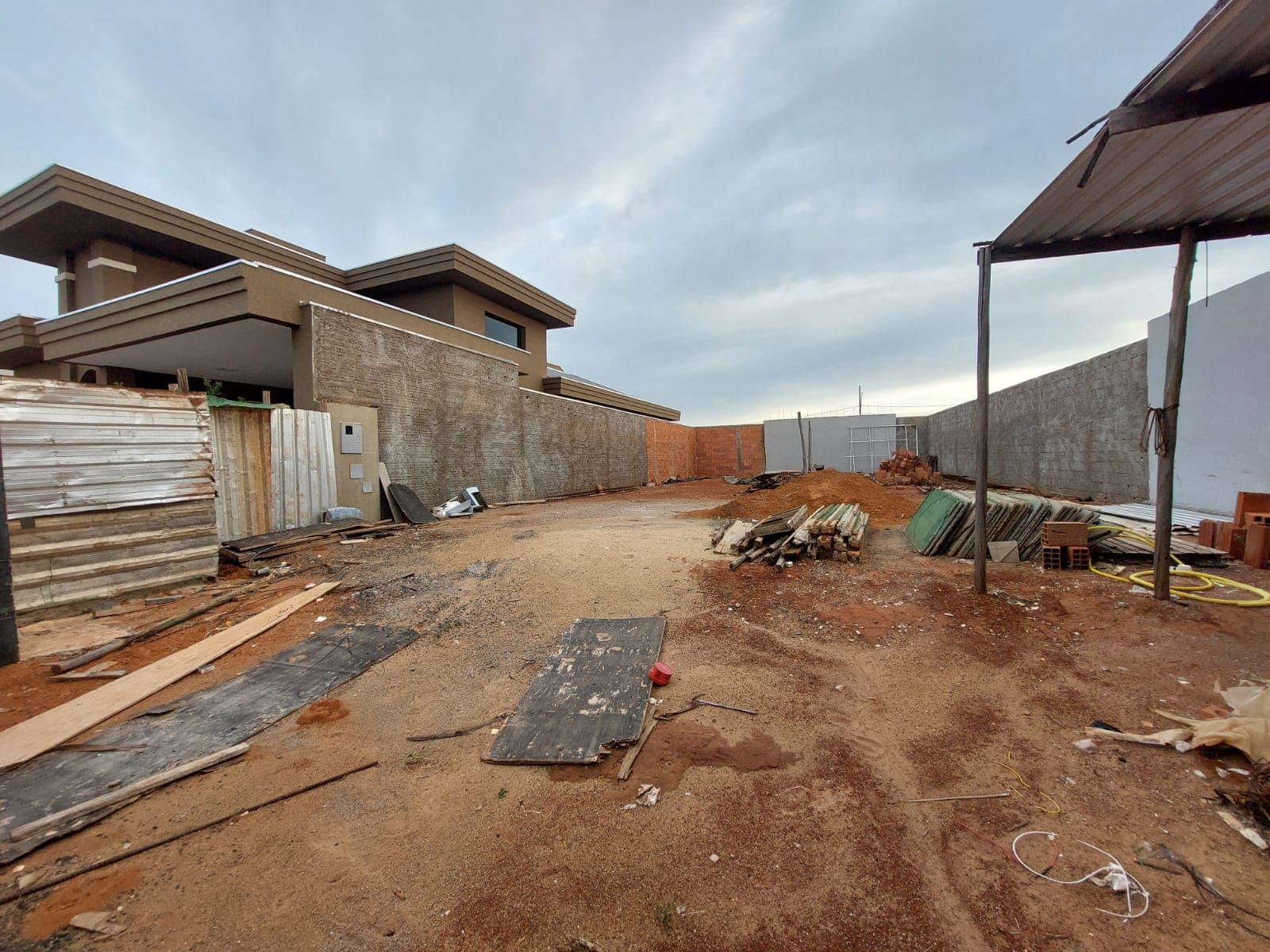 Terreno / Lote / Condomínio em Novo Mundo - Uberlândia
