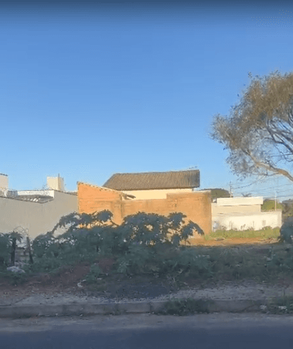 Terreno / Lote / Condomínio em Jardim Ipanema - Uberlândia