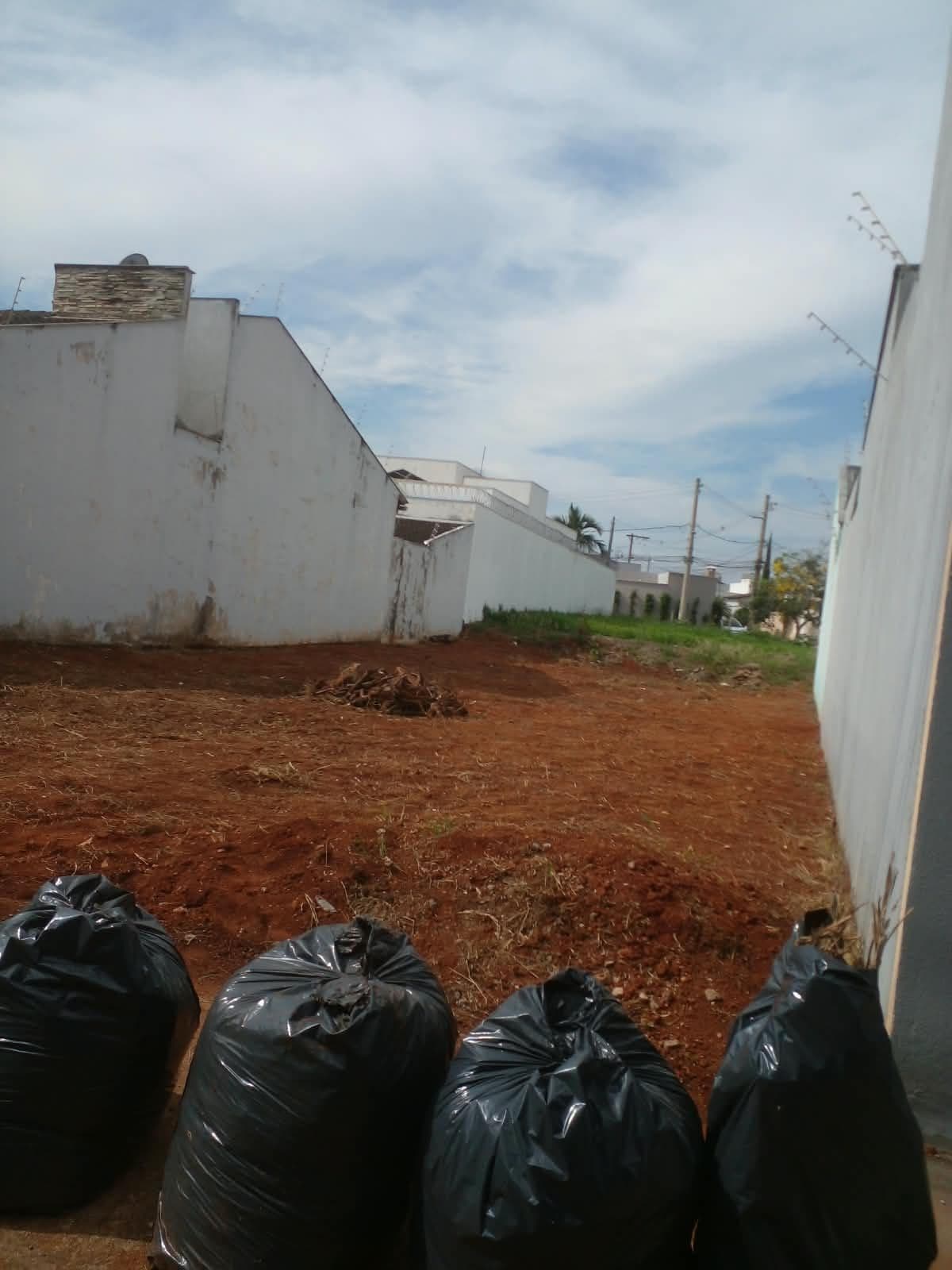 Terreno / Lote / Condomínio em Alto Umuarama - Uberlândia